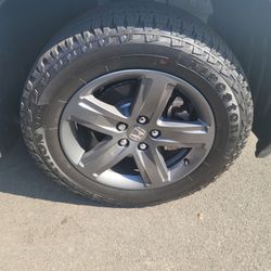 🔥 Honda Ridgeline OEM Wheels & Firestone Tires – Excellent Condition 🔥 