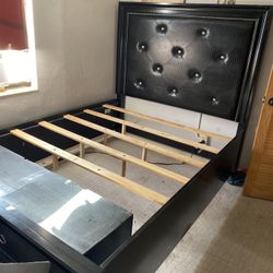 Black Wood Queen Bed Frame 