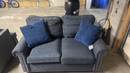 Love seat