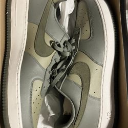 Men’s Nike Air Force Ones 