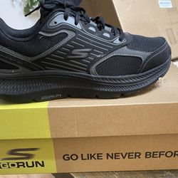 Sketchers Size 11 Men’s Used But Like New 