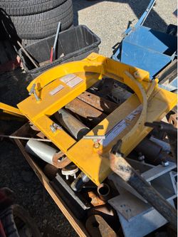 Steel drum / barrel grabber for forklift