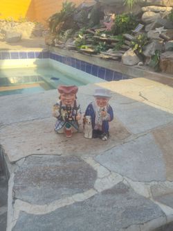 Two vintage Toby cup and picture both on price
