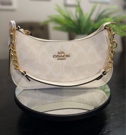 Coach Signature Canvas Chain Shoulder Bag