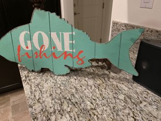 Decorative fish and anchor great to decorate a bathroom like the beach. Selling each one $5