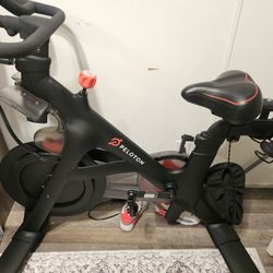 Peloton Bike Peloton PLTN-RB1VO 2nd Generation Touchscreen Bike Display 