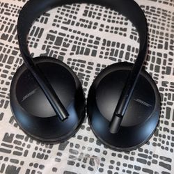 Bose Nc700hp . Retail $380