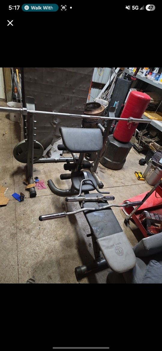 Bench Press xrs 20, plates, Bars