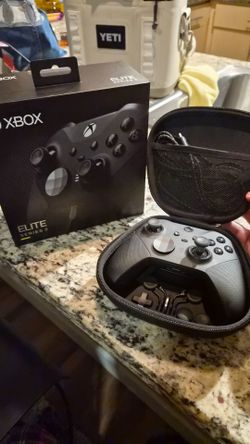Xbox Elite Series 2 Controller with Case