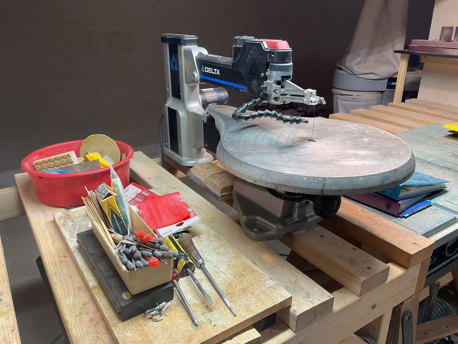 Delta 20” Variable Speed Scroll Saw (Model 40-694)