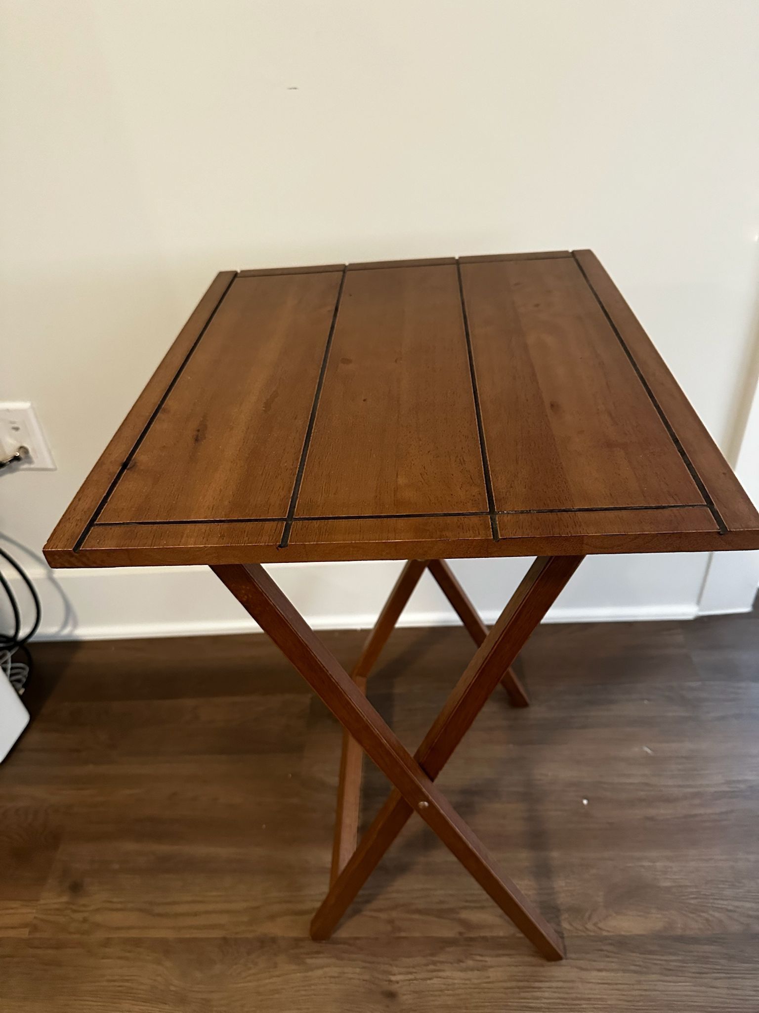 Foldable End Table - Travel-Friendly & Space-Saving