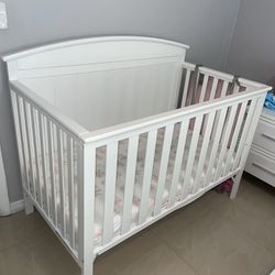 New born/Baby/Toddler crib 