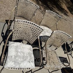 Set 4 Chairs