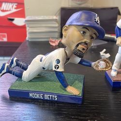 Dodger Bobbleheads (READ  DISCRIPTION )
