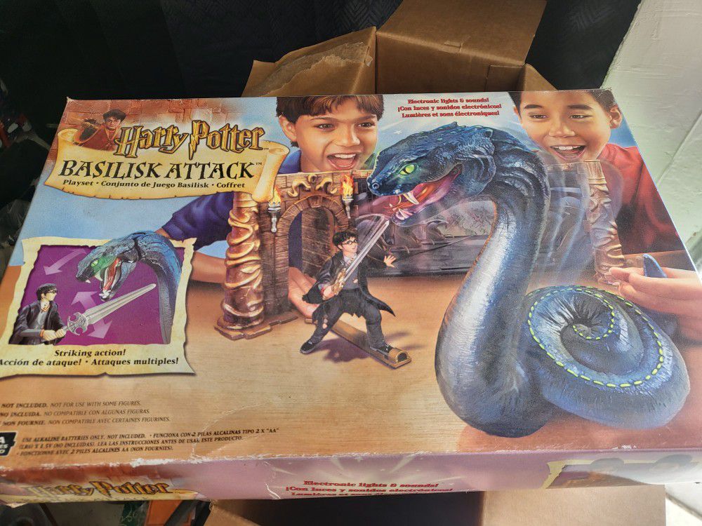 Vintage Early 2000s Harry Potter Basilik Toy Set