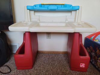 Kids art desk