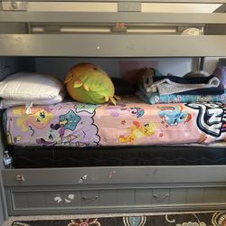 Bunk Bed 