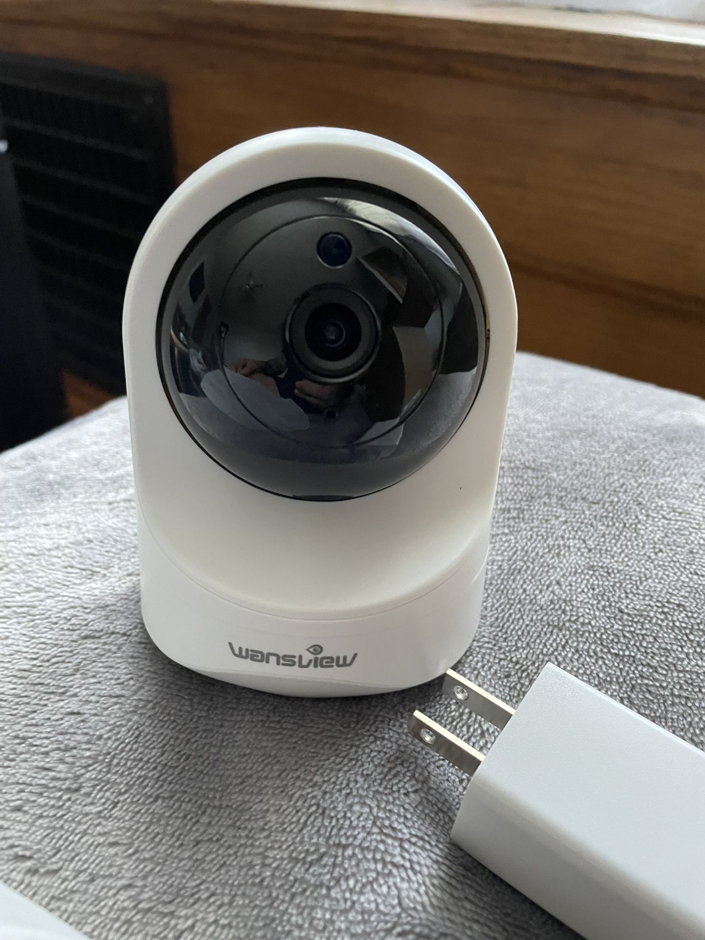 2 Wansview Security cameras