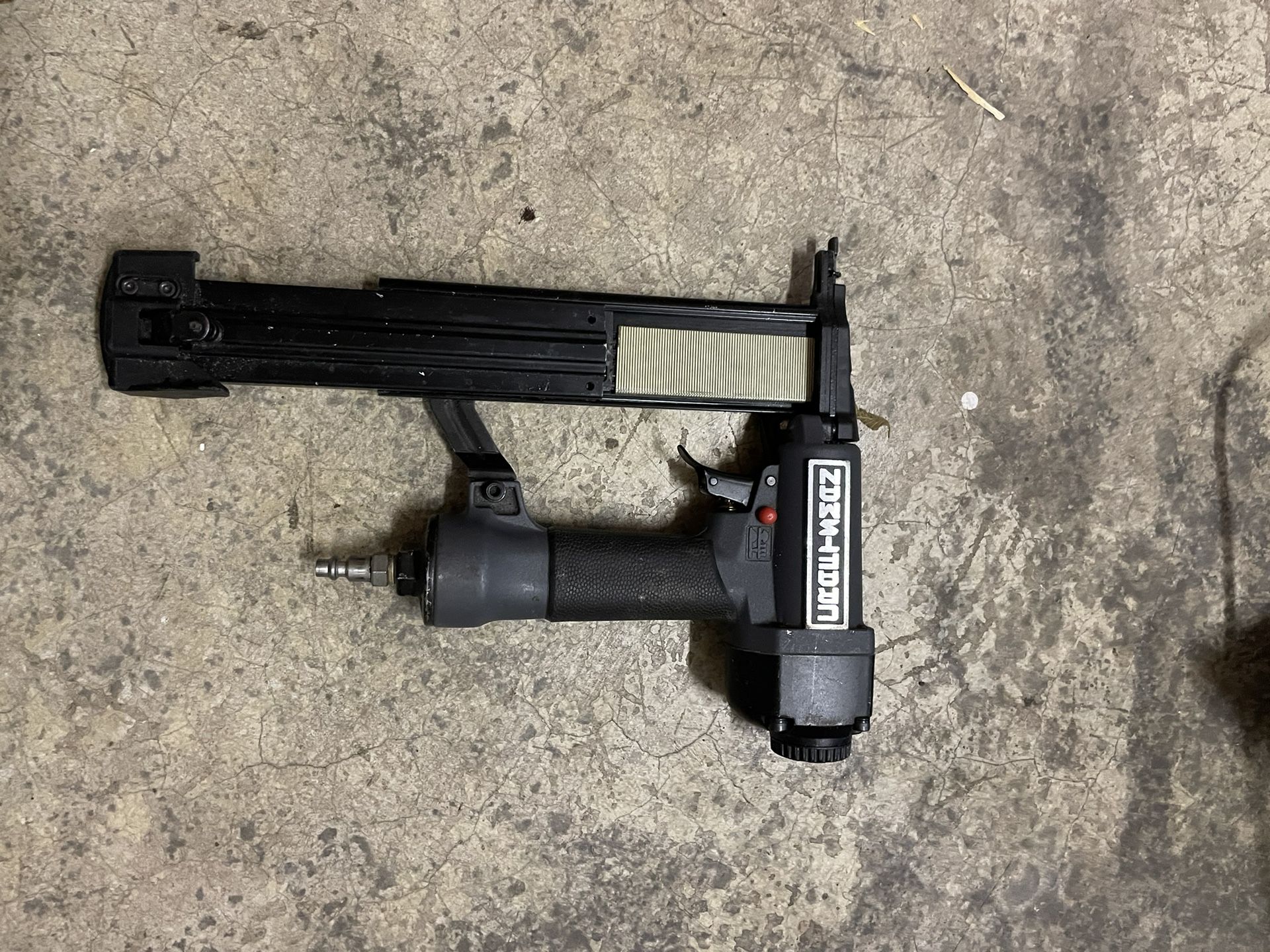 Craftsman Staples Gun 18G 1 1/2”