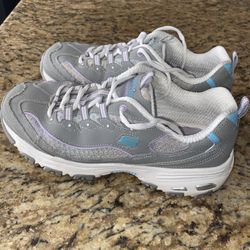 Skechers D’Lites Size 10W  