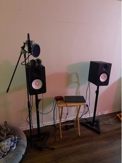 Full studio set