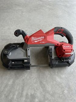 En venta nueva Milwaukee M18 FUEL Deep Cut Band Saw