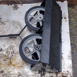 seed / fertilizer spreader - tow behind