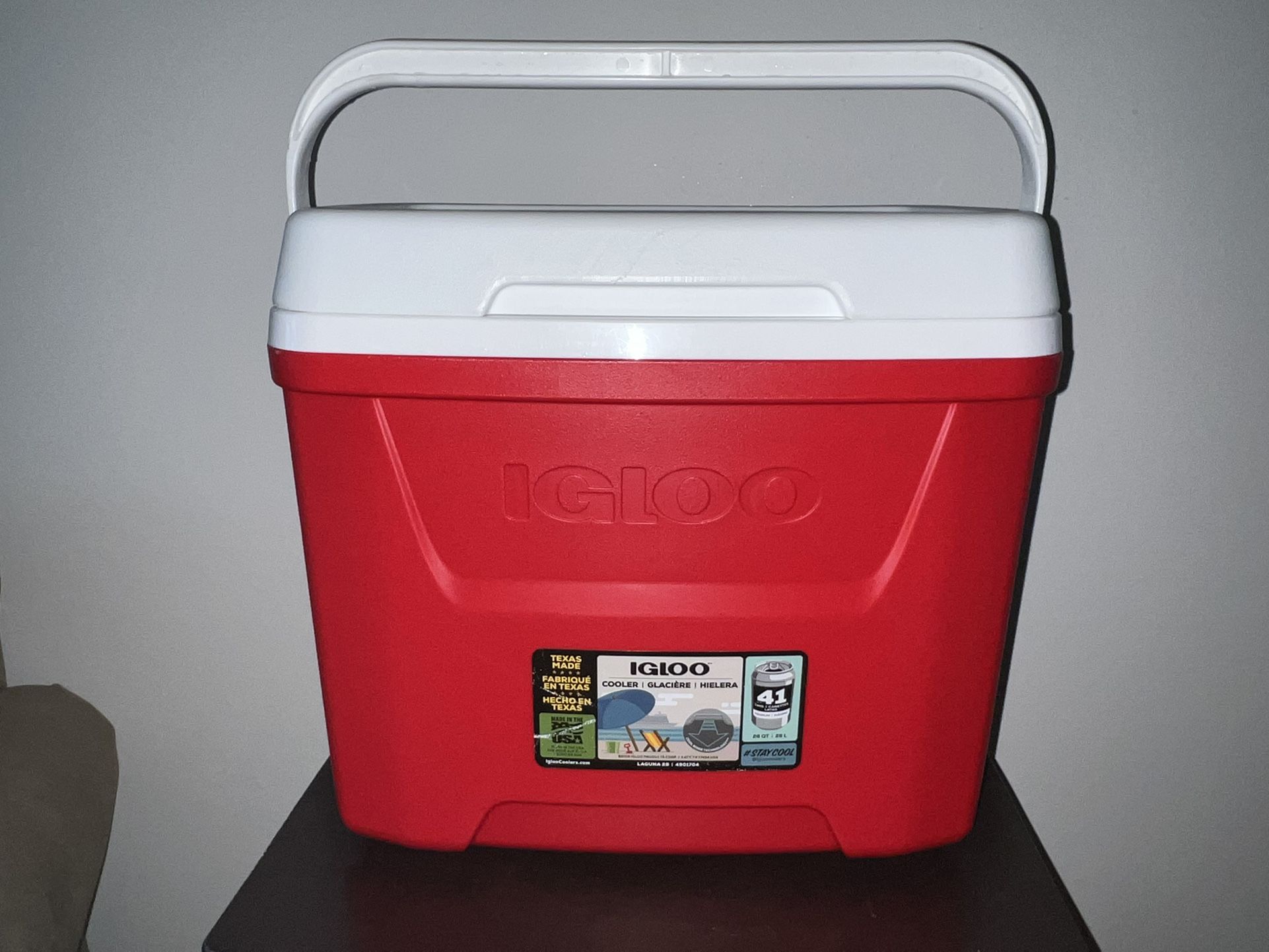 Igloo Ice Chest Cooler, Red