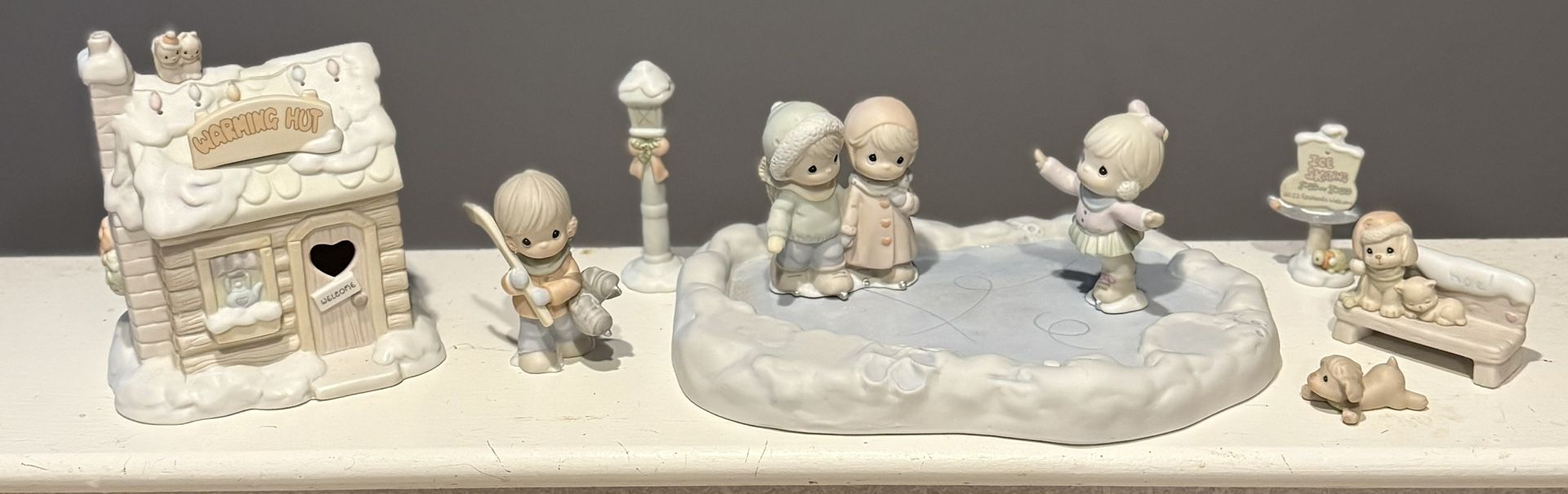 Vintage Precious Moments "Sugar Town" Skating Pond - Complete 7-Piece Collector Set, Lighted House + Boxes