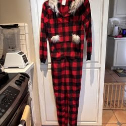 NWT  Red & Black Checkered fleece Jumpsuit Secret Treasures Size XS (0-2) red checkered faux fur on hood 