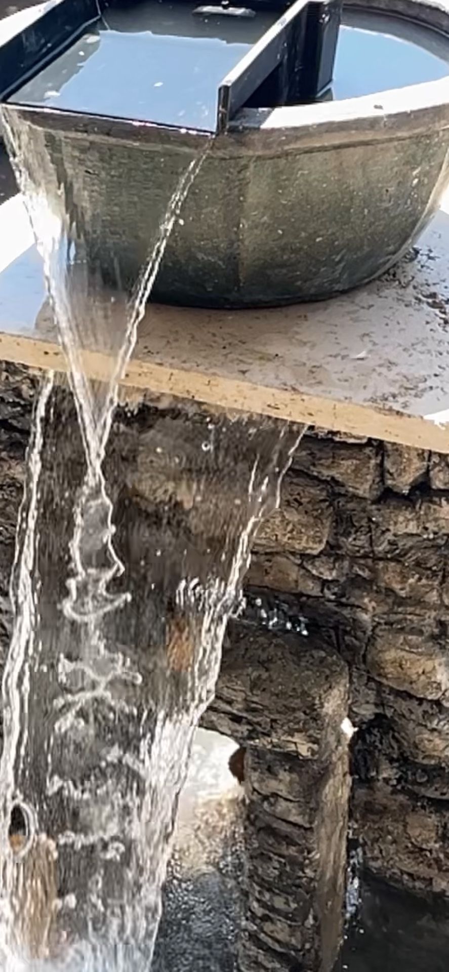 Swimming Pool Stacked Rock Pillar Water Features Now Available To You