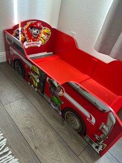Toddler bed