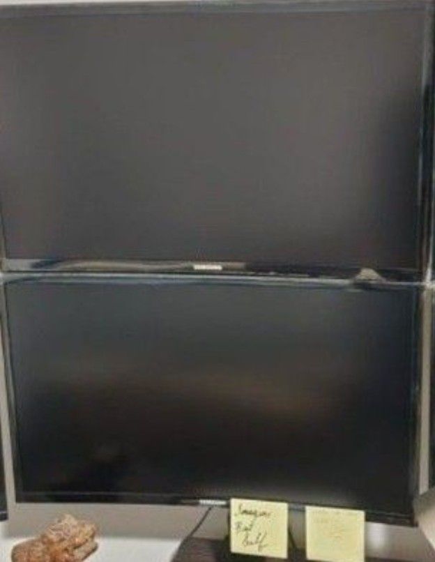 Samsung Curve Monitors 24 ' Perfect For Gaming and Maximum Efficiency - Like New ! $50