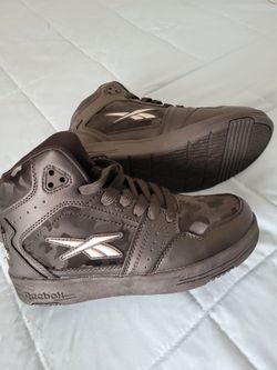 Reebok Size 4 Young Boys