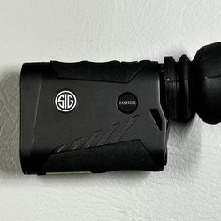 MILITARY TACTICAL SIG LASER RANGE FINDER