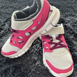 Nike Free Run 2 Sneakers Size 1Y