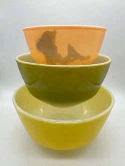 Vintage Anchor Hocking Fire King 3 Pc Nesting Mixing Bowl Set