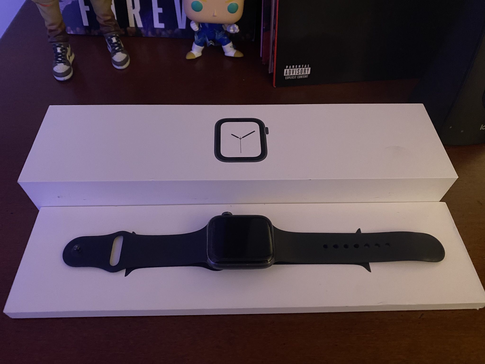 Apple Watch Series 3 42mm Aluminium Case with Sports Band - Space Gray/Black