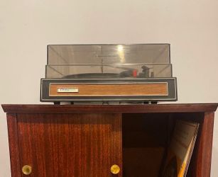 Mid Century Garrard Turntable / Record Player