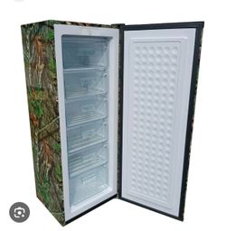 Mossy Oak 7 ft.³ standup freezer