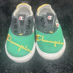 Toddler Champion Shoes Size 4T