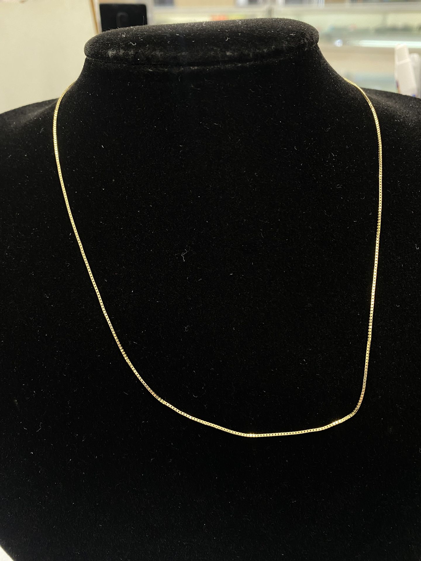 $200 Yellow Gold Box Chain