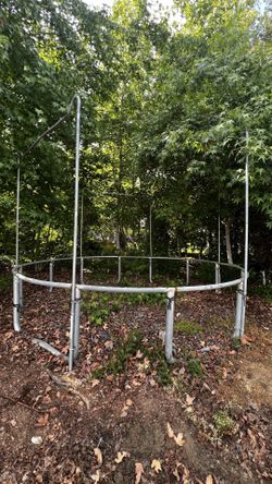 FREE - Trampoline frame