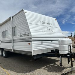 2002 Forest river Cherokee 26Y one slide out  great condition in in out sleeps 6 weight of the trailer 4780 tires are like new roof air awaing everyth