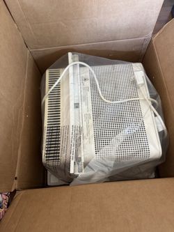 FREE - Windmill 8000 BTU Window AC - NEEDS REPAIR