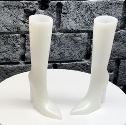 Bratz Girlz Really Rock Long boots COLOR: White shimmer.