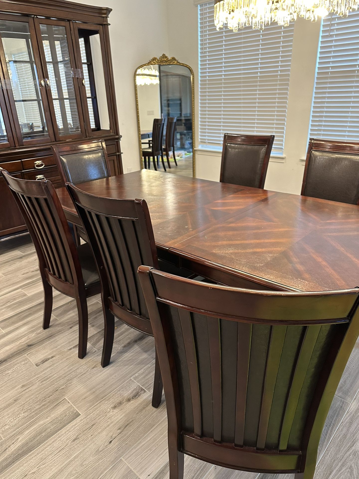 7 Piece Dining Set- 6 Chairs And a Table