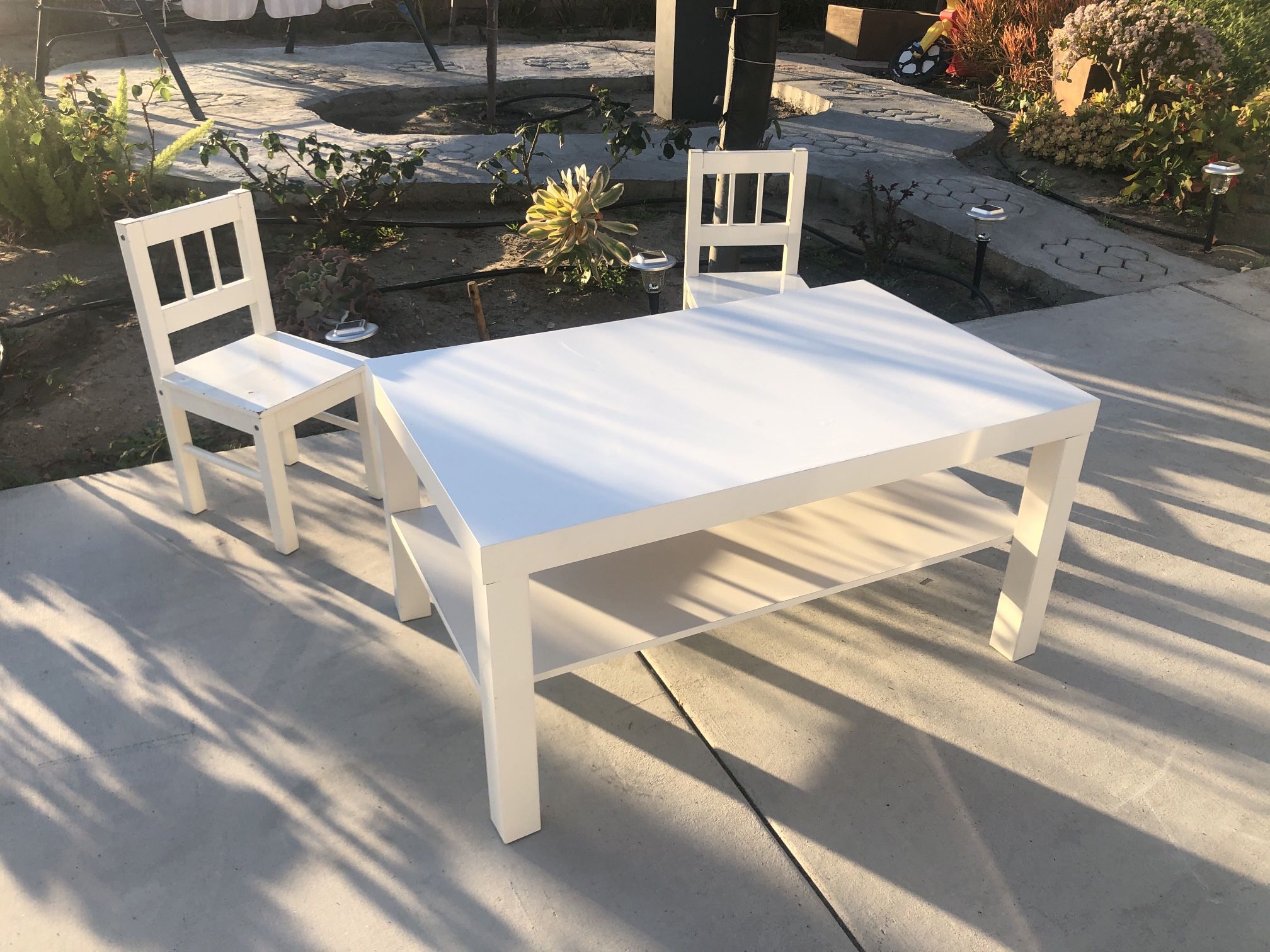 Just Table ,,chairs Sold Table Size : High 18” Depth 22” Length 35”