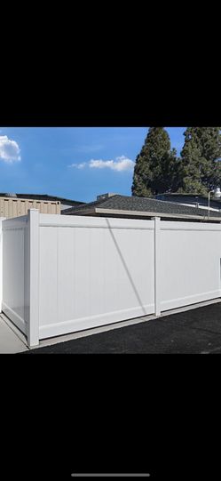 Vinyl Fence 6‘Hx8’W