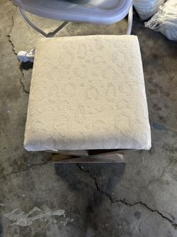 Makeup Ottoman/ Vanity Bench